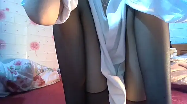 Light2299 online show from February 2025 03:23:02 AM