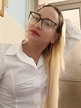 Mia RainX online show from April 2026 02:12:02 AM