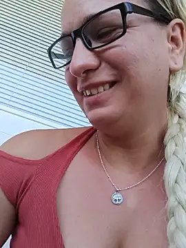 Mia RainX online show from May 2026 11:49:02 AM