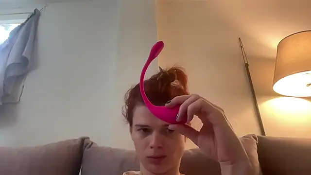 ScarletBottom online show from September 2025 06:14:01 AM