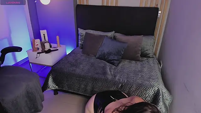 Dafne 00 online show from January 2026 12:30:01 PM