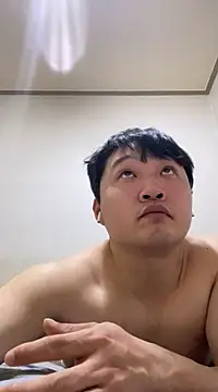 Snapshot of offwhite777 chatting on January 2025 06:21:01 PM offwhite777 online show from January 2025 06:21:01 PM