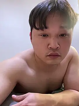 Snapshot of offwhite777 chatting on February 2025 12:14:02 AM offwhite777 online show from February 2025 12:14:02 AM