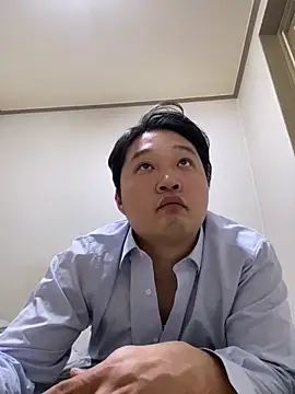 Snapshot of offwhite777 chatting on February 2025 11:38:02 AM offwhite777 online show from February 2025 11:38:02 AM