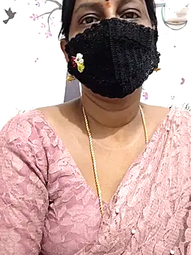 Snapshot of Tamil_Meera12 chatting on May 2026 07:47:01 AM Tamil Meera12 online show from May 2026 07:47:01 AM