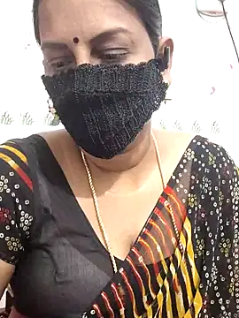 Snapshot of Tamil_Meera12 chatting on May 2026 06:34:02 AM Tamil Meera12 online show from May 2026 06:34:02 AM