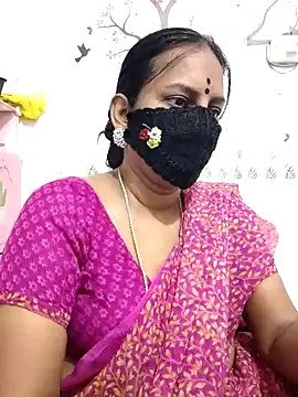 Snapshot of Tamil_Meera12 chatting on May 2026 04:49:02 AM Tamil Meera12 online show from May 2026 04:49:02 AM