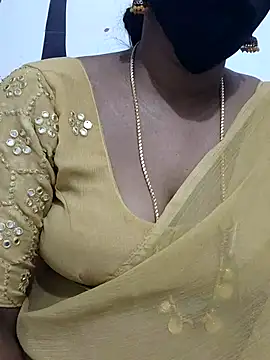 Snapshot of Tamil_Meera12 chatting on September 2025 06:47:01 PM Tamil Meera12 online show from September 2025 06:47:01 PM