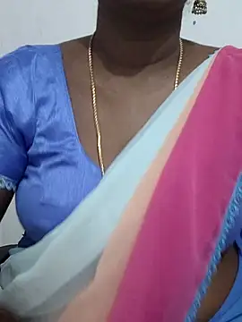Snapshot of Tamil_Meera12 chatting on October 2025 06:48:02 AM Tamil Meera12 online show from October 2025 06:48:02 AM