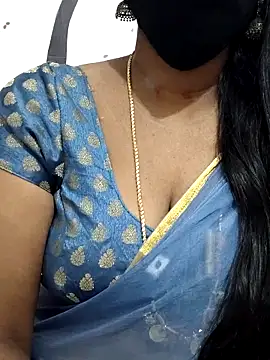 Snapshot of Tamil_Meera12 chatting on September 2025 06:41:02 AM Tamil Meera12 online show from September 2025 06:41:02 AM