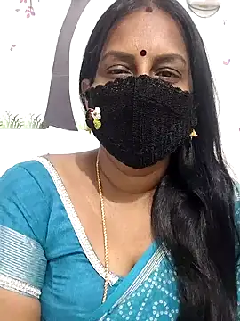 Snapshot of Tamil_Meera12 chatting on May 2026 04:49:02 PM Tamil Meera12 online show from May 2026 04:49:02 PM