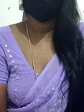 Snapshot of Tamil_Meera12 chatting on October 2025 06:36:02 AM Tamil Meera12 online show from October 2025 06:36:02 AM