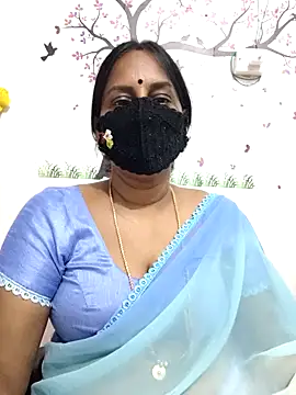 Snapshot of Tamil_Meera12 chatting on May 2026 05:32:02 AM Tamil Meera12 online show from May 2026 05:32:02 AM