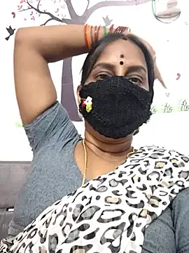 Snapshot of Tamil_Meera12 chatting on April 2026 05:36:02 AM Tamil Meera12 online show from April 2026 05:36:02 AM