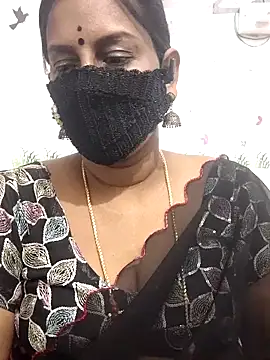 Snapshot of Tamil_Meera12 chatting on May 2026 01:04:01 PM Tamil Meera12 online show from May 2026 01:04:01 PM