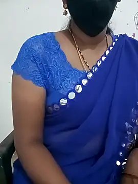 Snapshot of Tamil_Meera12 chatting on February 2025 05:07:01 PM Tamil Meera12 online show from February 2025 05:07:01 PM
