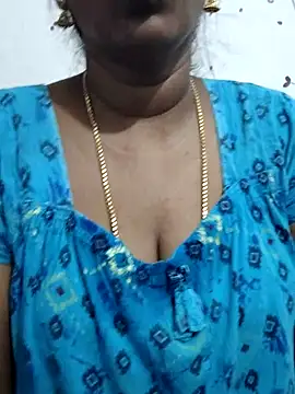 Snapshot of Tamil_Meera12 chatting on May 2026 07:17:01 AM Tamil Meera12 online show from May 2026 07:17:01 AM