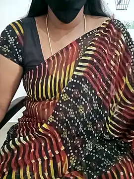 Snapshot of Tamil_Meera12 chatting on February 2025 04:06:01 AM Tamil Meera12 online show from February 2025 04:06:01 AM