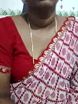 Snapshot of Tamil_Meera12 chatting on May 2026 03:13:01 AM Tamil Meera12 online show from May 2026 03:13:01 AM
