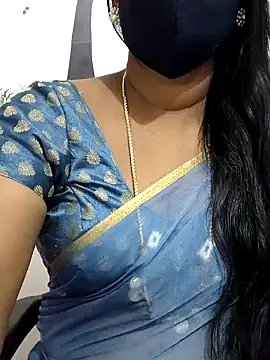Snapshot of Tamil_Meera12 chatting on September 2025 07:00:01 AM Tamil Meera12 online show from September 2025 07:00:01 AM