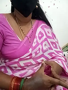 Snapshot of Tamil_Meera12 chatting on February 2025 09:49:01 AM Tamil Meera12 online show from February 2025 09:49:01 AM