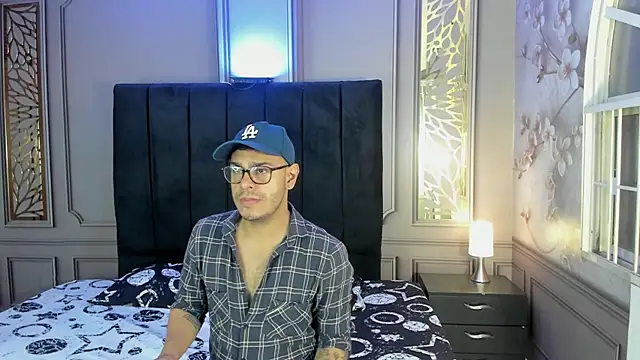 angel fetish  online show from February 2025 03:56:01 AM