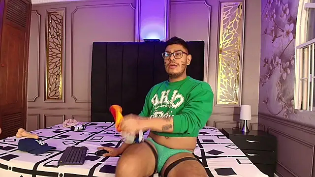 angel fetish  online show from February 2025 04:54:01 AM