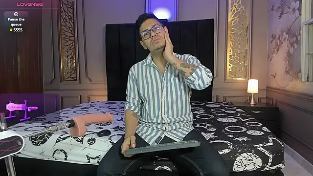 angel fetish  online show from February 2025 01:29:01 AM