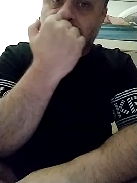Snapshot of NAvoglia chatting on October 2025 09:45:01 AM NAvoglia online show from October 2025 09:45:01 AM