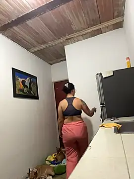 Emma Giraldo online show from October 2025 12:31:02 AM