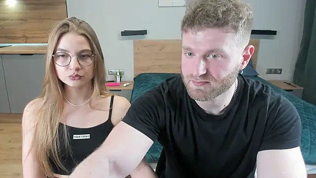 Enjoy everymoment  online show from February 2025 07:10:01 PM