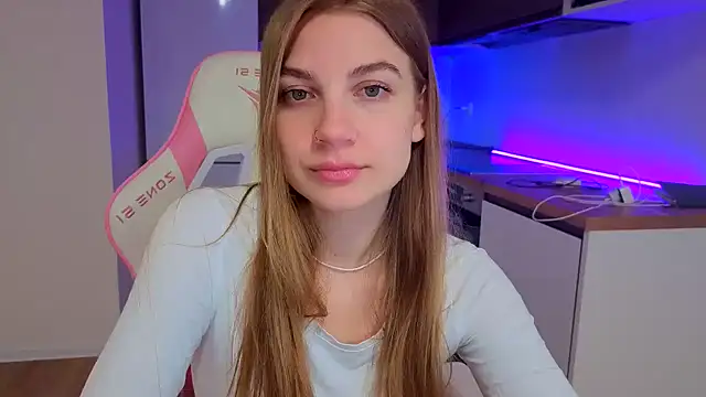 Enjoy everymoment  online show from April 2026 07:20:01 PM