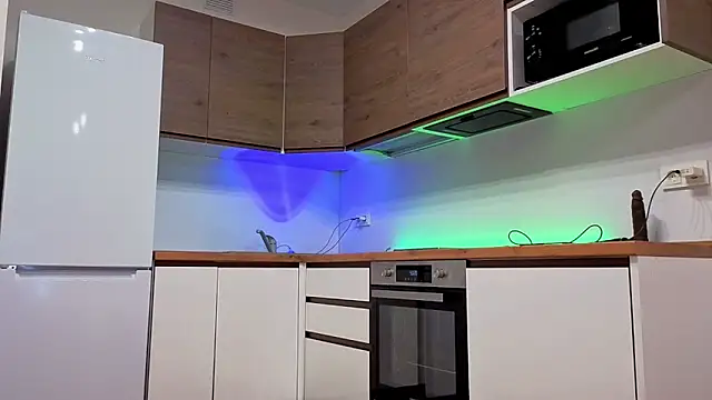 Enjoy everymoment  online show from April 2026 03:57:02 PM