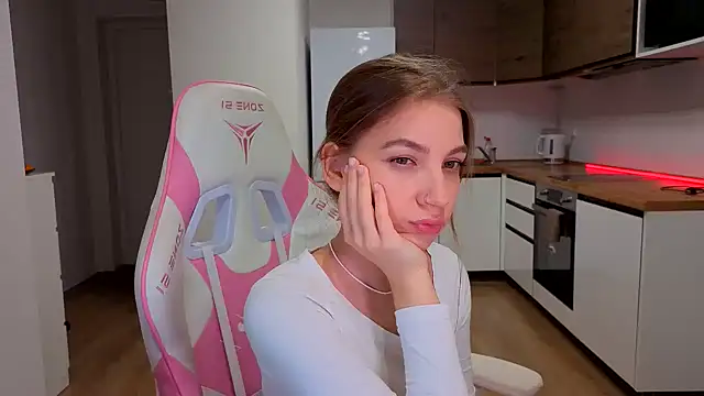 Enjoy everymoment  online show from March 2026 04:52:01 PM