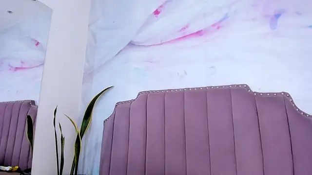 Lia Guzman online show from February 2026 03:15:01 AM