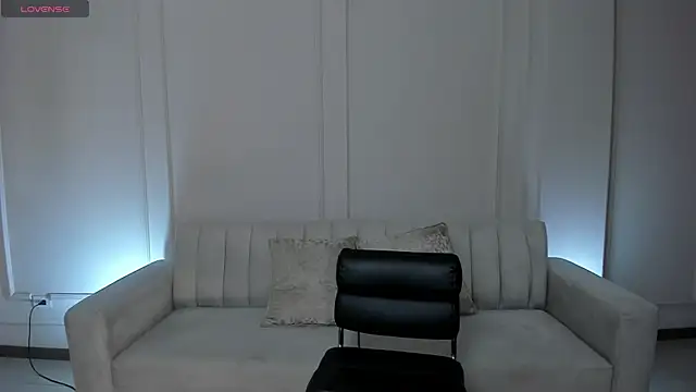 BeccaBaxter online show from April 2026 12:12:02 PM