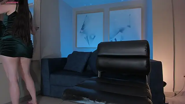 BeccaBaxter online show from April 2026 08:23:02 PM