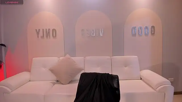 BeccaBaxter online show from September 2025 07:59:01 PM