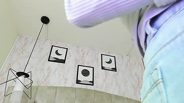 Raichell  online show from June 2026 12:44:01 PM