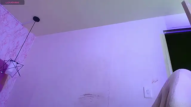 Raichell  online show from October 2025 03:30:02 AM