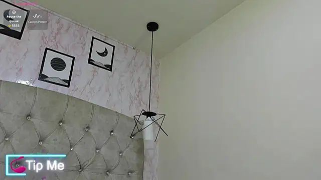 Raichell  online show from June 2026 12:10:02 PM