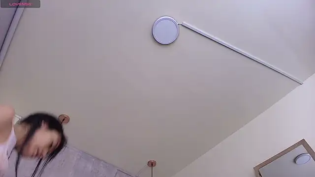 Raichell  online show from February 2026 03:52:01 AM