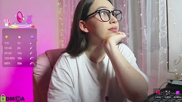 Arianahot777 online show from October 2025 08:31:01 PM