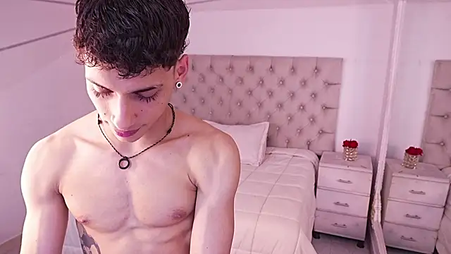 JhoanLeandro online show from April 2026 04:19:01 AM