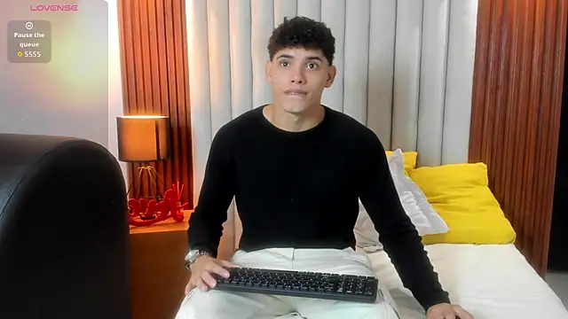 Justin mack online show from October 2025 12:17:02 PM
