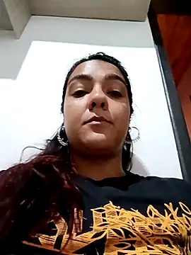 Pantaneirasexy online show from November 2025 04:10:01 PM