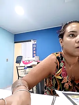 Pantaneirasexy online show from December 2025 10:21:02 PM