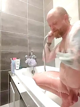 Snapshot of bouraktom6 chatting on March 2026 09:11:02 PM bouraktom6 online show from March 2026 09:11:02 PM