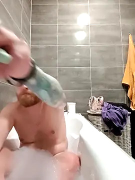 Snapshot of bouraktom6 chatting on October 2025 12:41:02 PM bouraktom6 online show from October 2025 12:41:02 PM