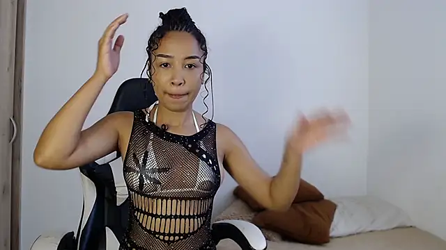 leahaltomm online show from April 2026 01:37:02 PM